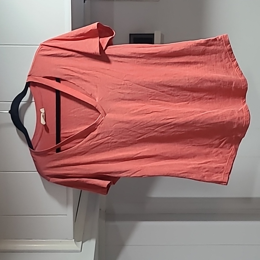 White Crow V neck T-shirt